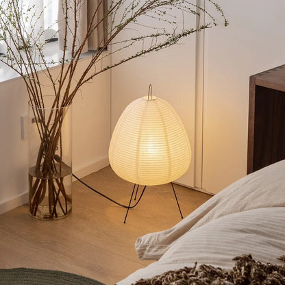 Lampe de Table Japonaise en Papier de Riz - LED Design Artistique avec Pied Tripode en Bois