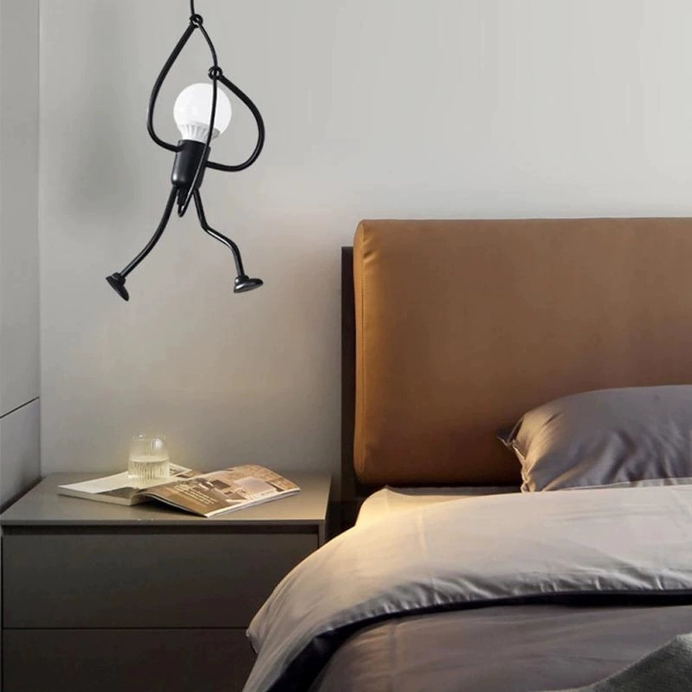 Lampe Suspendue Retro Iron Man - Design Humoristique et Élégant