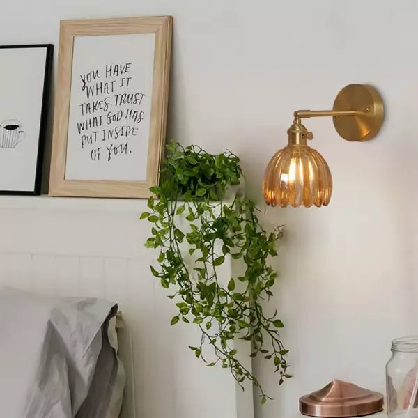 Lampe Murale en Verre Tulipe Vintage - Éclairage Floral Élégant