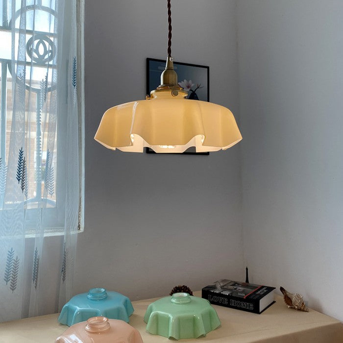 Lampe Suspendue Rétro Fleur en Verre - Glamour Nostalgique