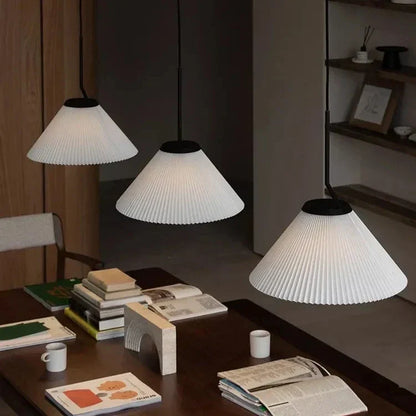 Suspension Nordic Plissée Crème – Design Scandinave Élégant en Tissu LED