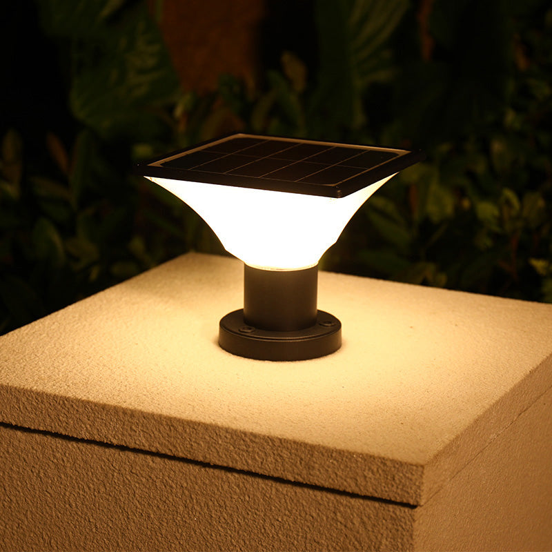 Lampe Solaire à Poteau LED – Éclairage Extérieur Résistant aux Intempéries avec Batterie 4000mAh