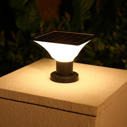 Lampe Solaire à Poteau LED – Éclairage Extérieur Résistant aux Intempéries avec Batterie 4000mAh
